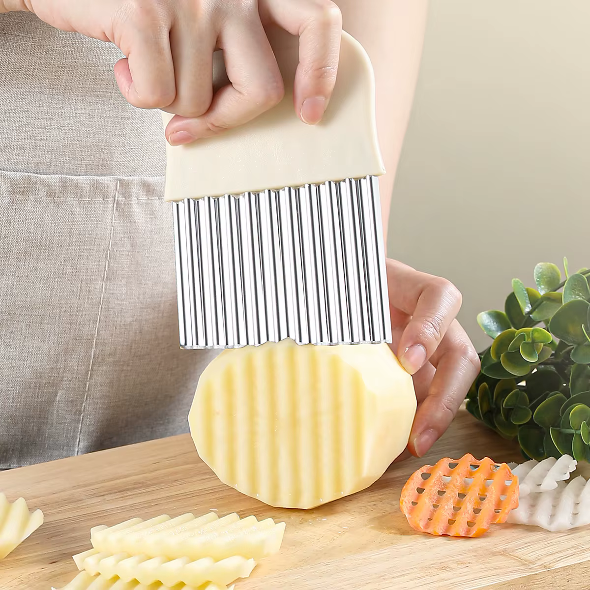 Couteau ondulé en acier inoxydable à dents de loup pour couper les pommes de terre