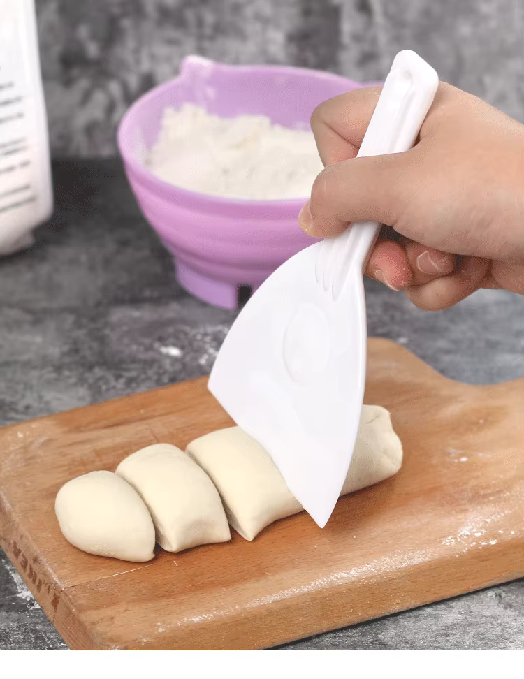Couteau à Gâteau en Plastique