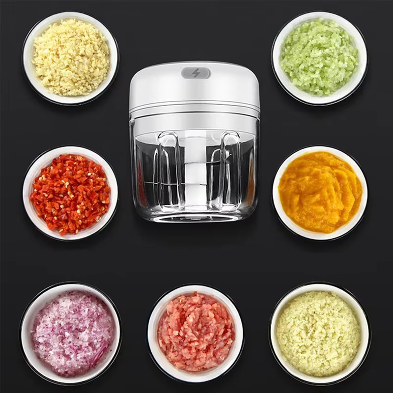 Mini hachoir à légumes électrique