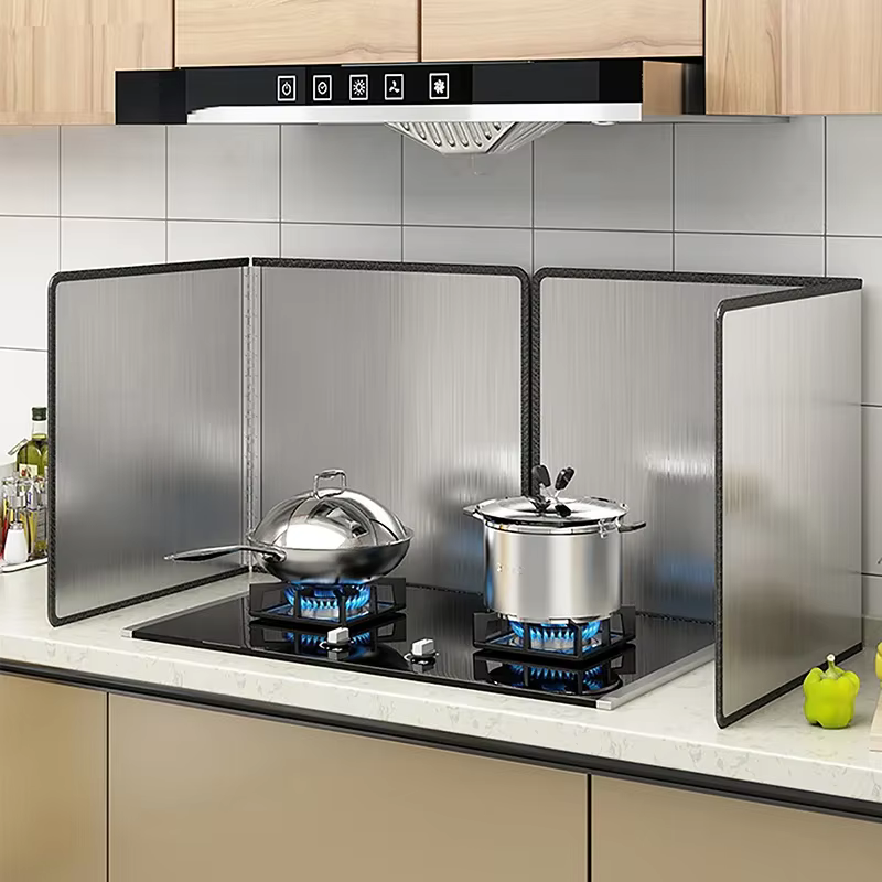 Écran anti-éclaboussures d'huile et de graisse en acier inoxydable pour la cuisson et les cuisinières à gaz