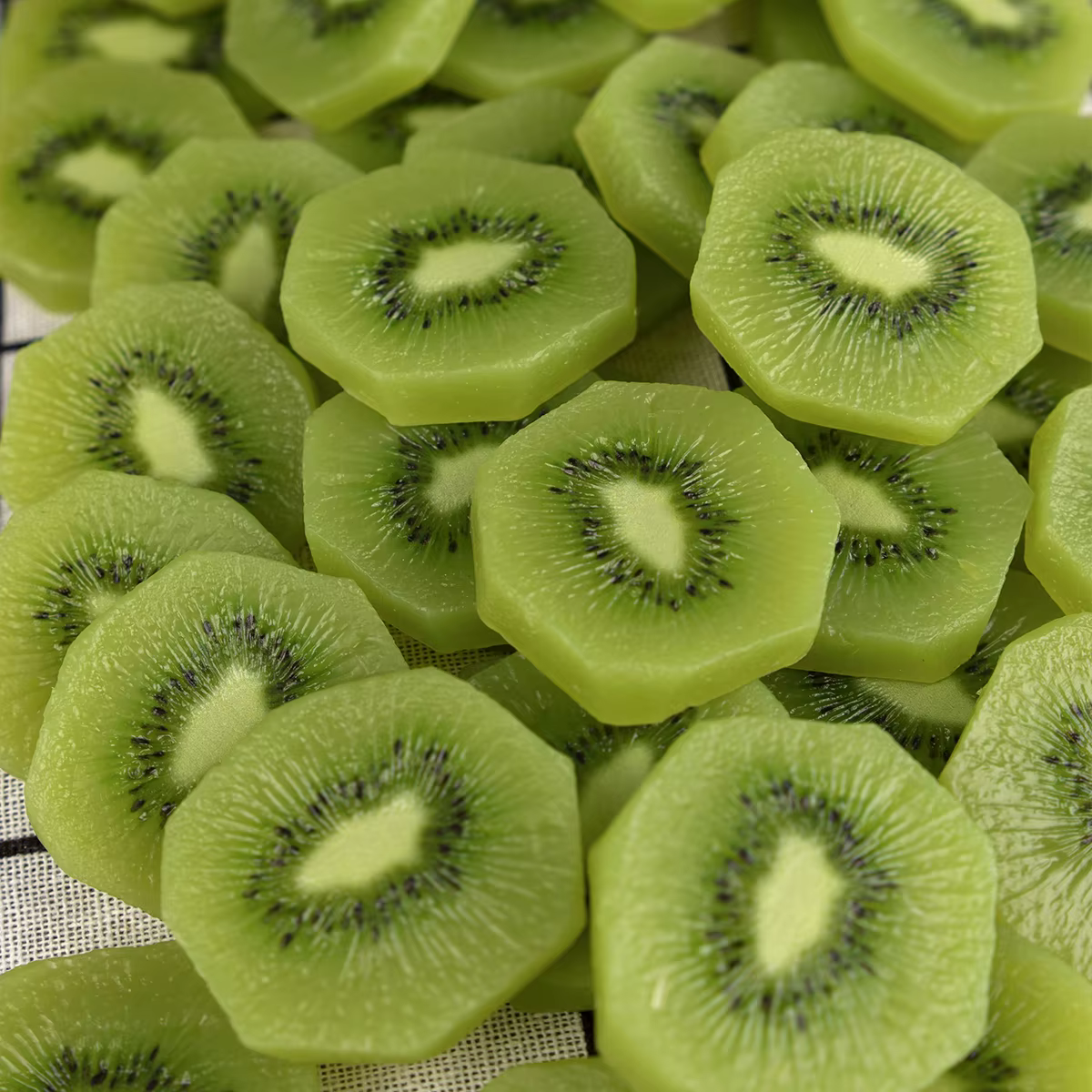 Tranches de fruits de Kiwi réalistes