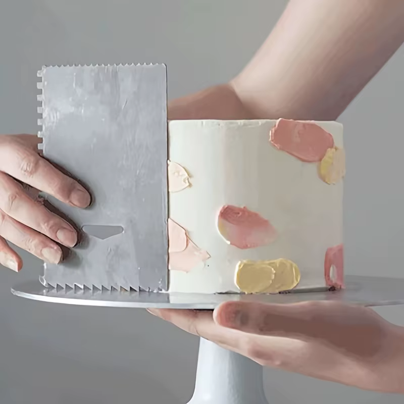 Grattoir à gâteaux en acier inoxydable